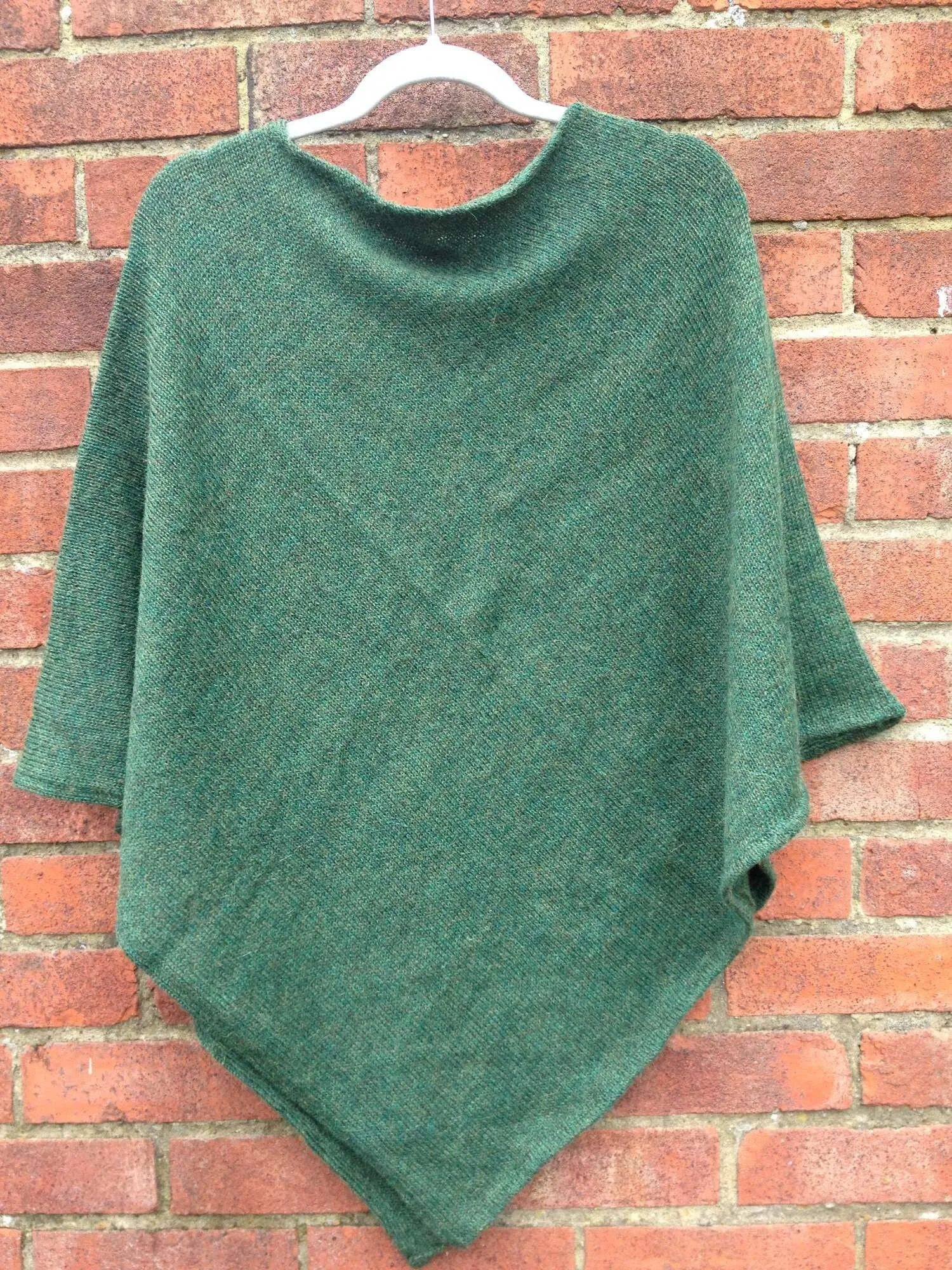 100% Alpaca Poncho