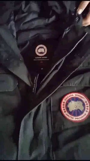 Canada Goose Puffer Coats men ladies kids