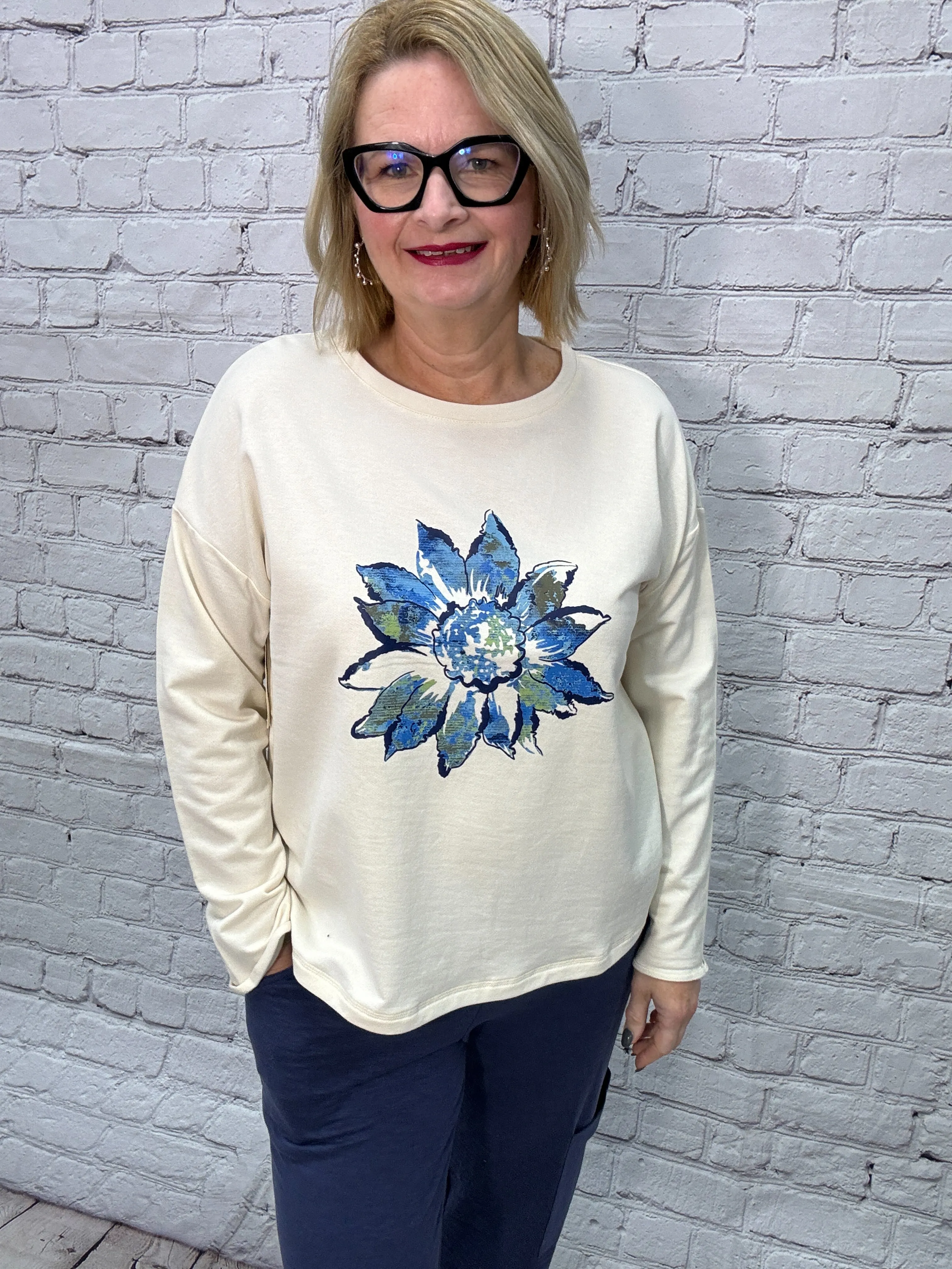 Escape by Habitat Painted Flower Pullover Sweatshirt E44201-Winter White