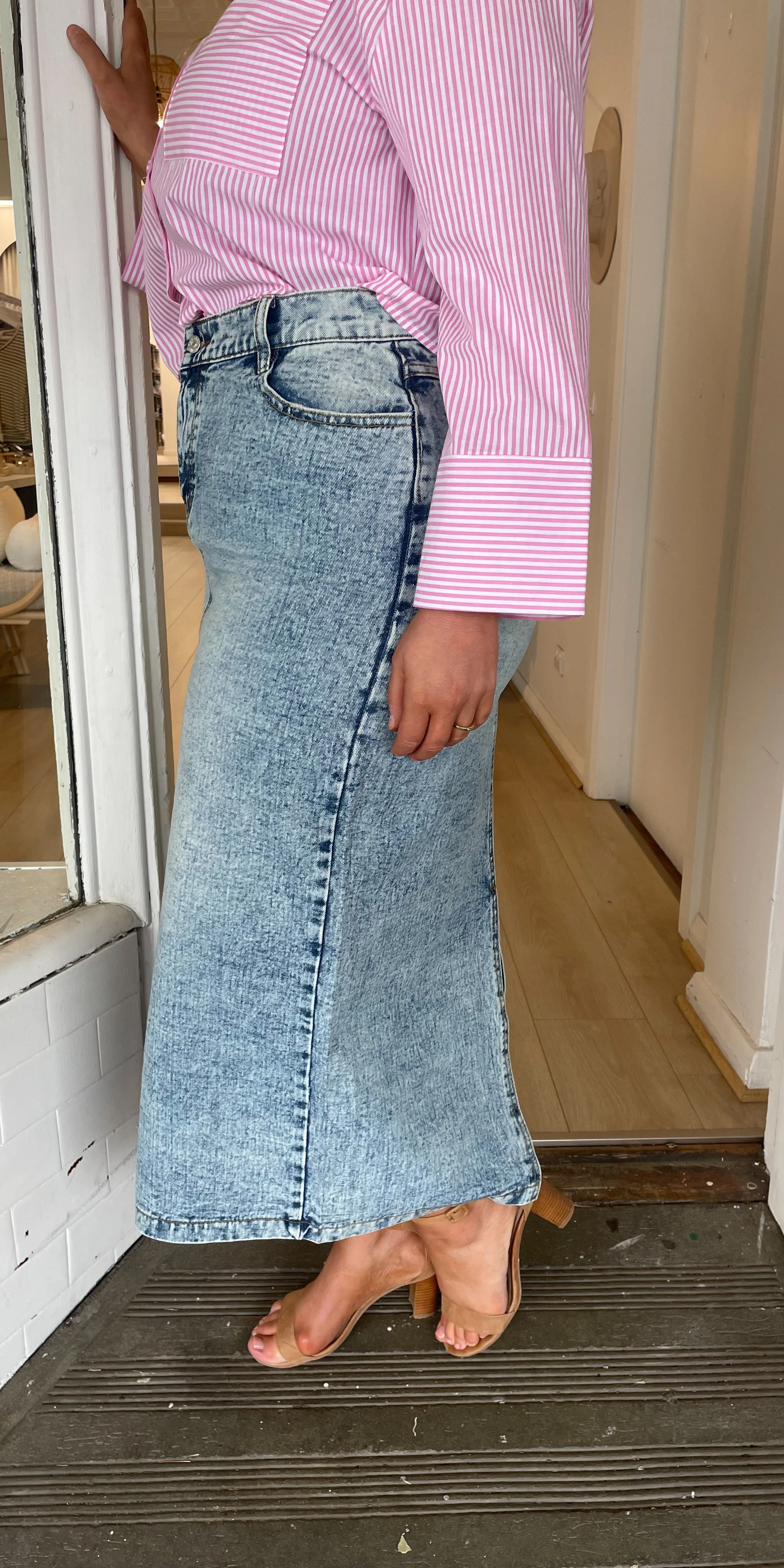 Henley denim skirt