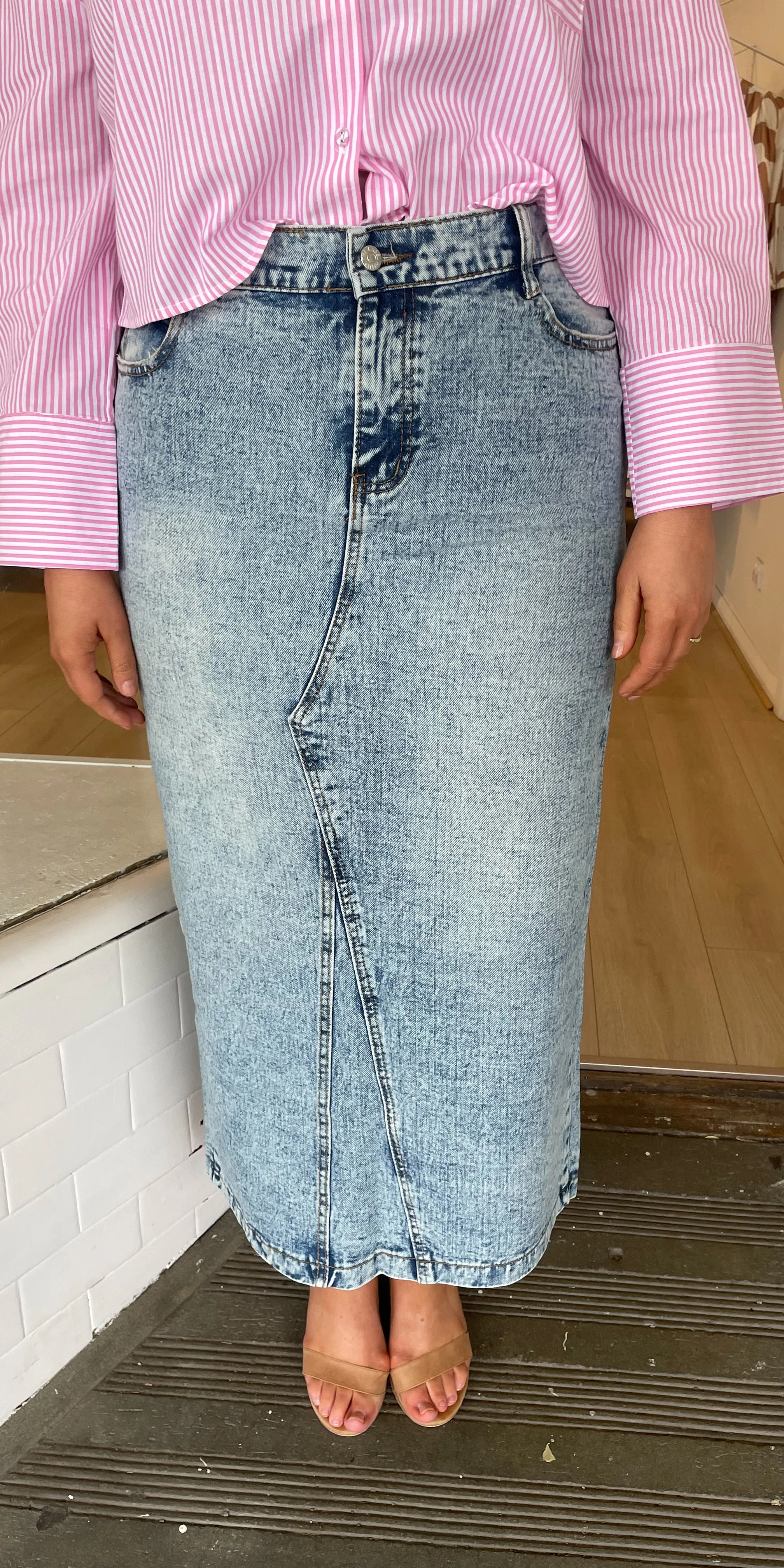 Henley denim skirt