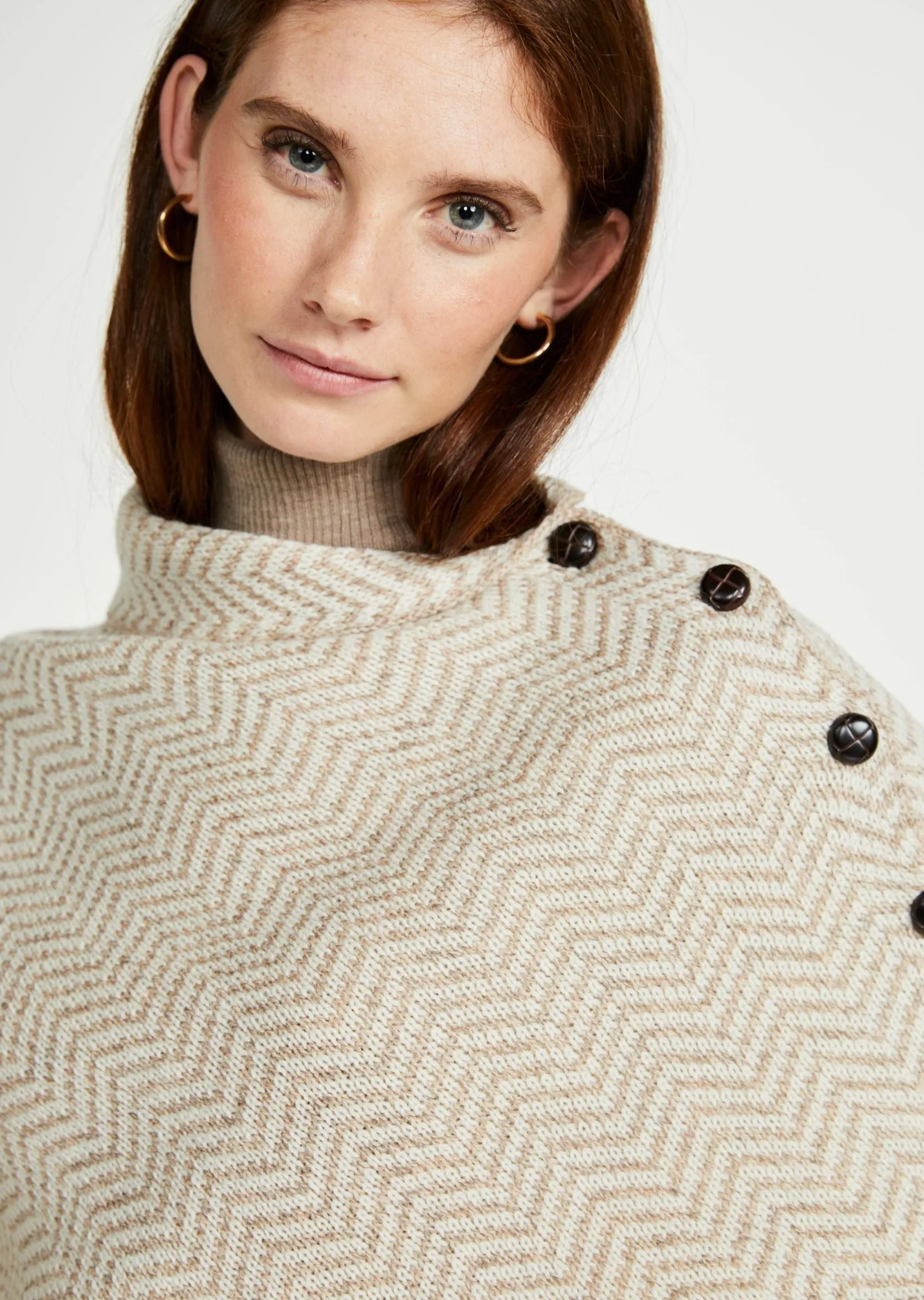 Ladies Herringbone Irish Poncho | Oatmeal