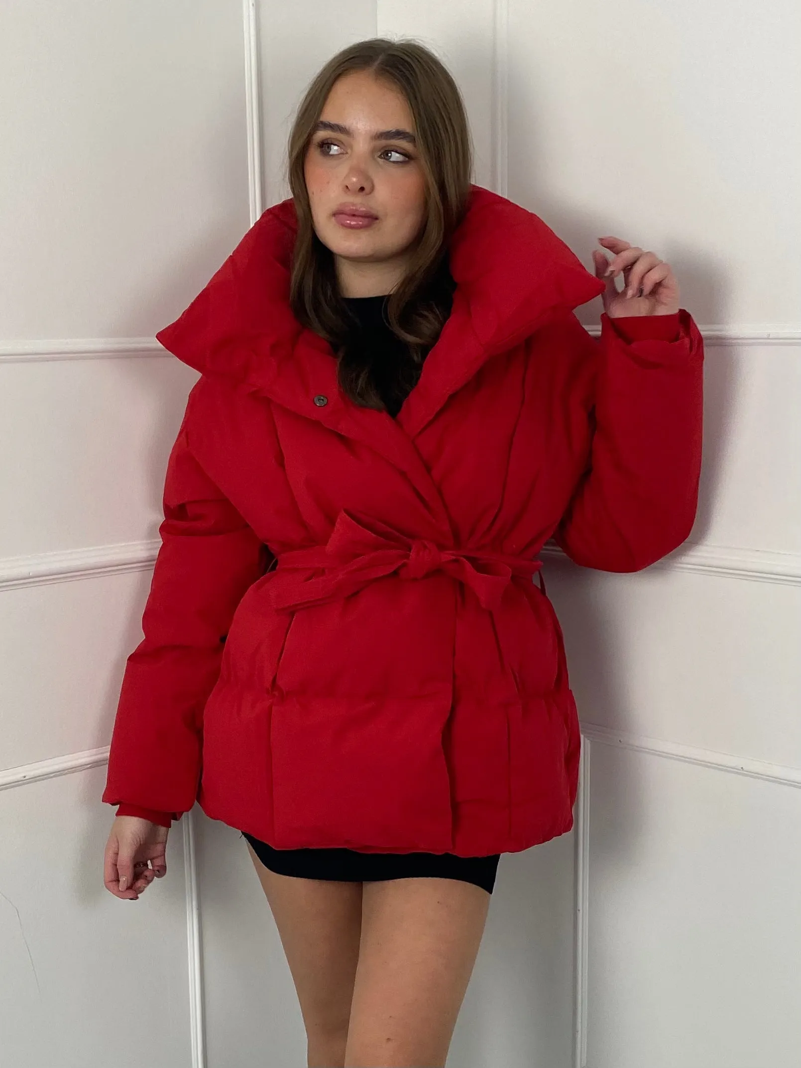 Short Belted Puffer Jacket - Red