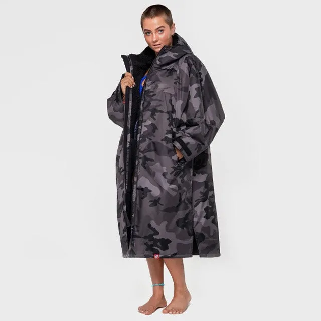 Warm Waterproof Swim Parka Oversized Hooded Robe Sherpa Liner Swimming Coat Dry Robe Surf One Size Poncho