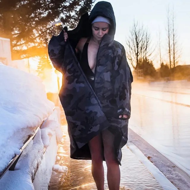 Warm Waterproof Swim Parka Oversized Hooded Robe Sherpa Liner Swimming Coat Dry Robe Surf One Size Poncho