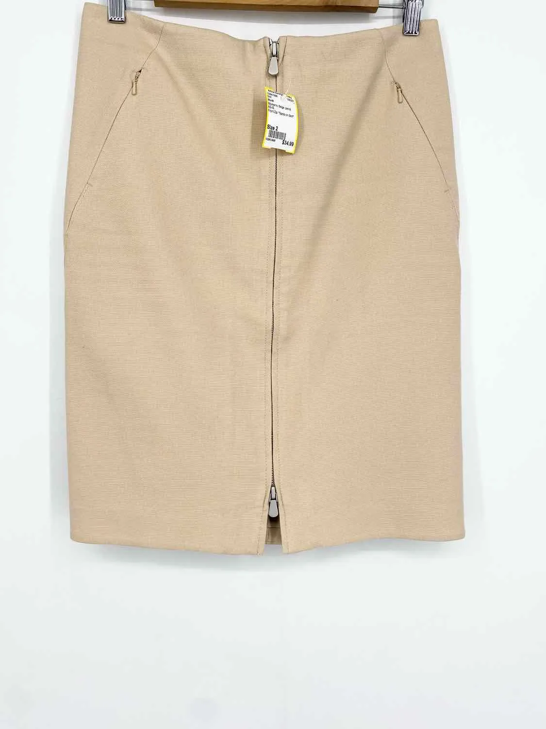 Worth Women's Beige pencil Size 2 Skirt