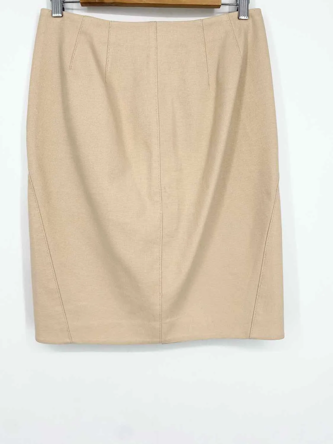 Worth Women's Beige pencil Size 2 Skirt